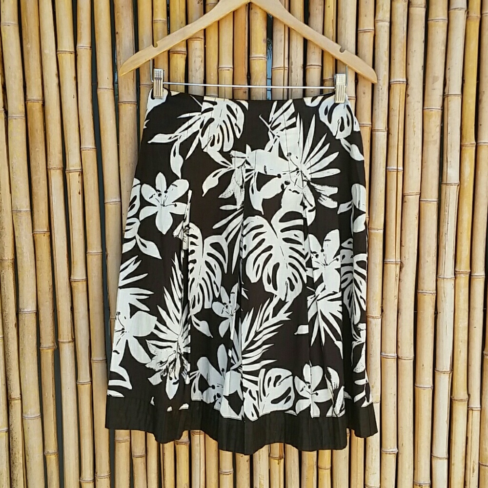 CHICOS Cocoa Palm Leaf Pleated Midi Skirt - Picture 1 of 3